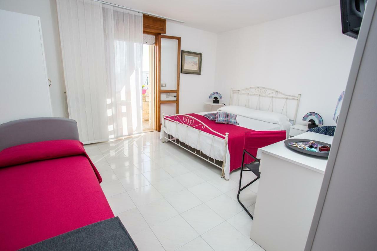 La Porta Di Mare B&B Nardo Bagian luar foto